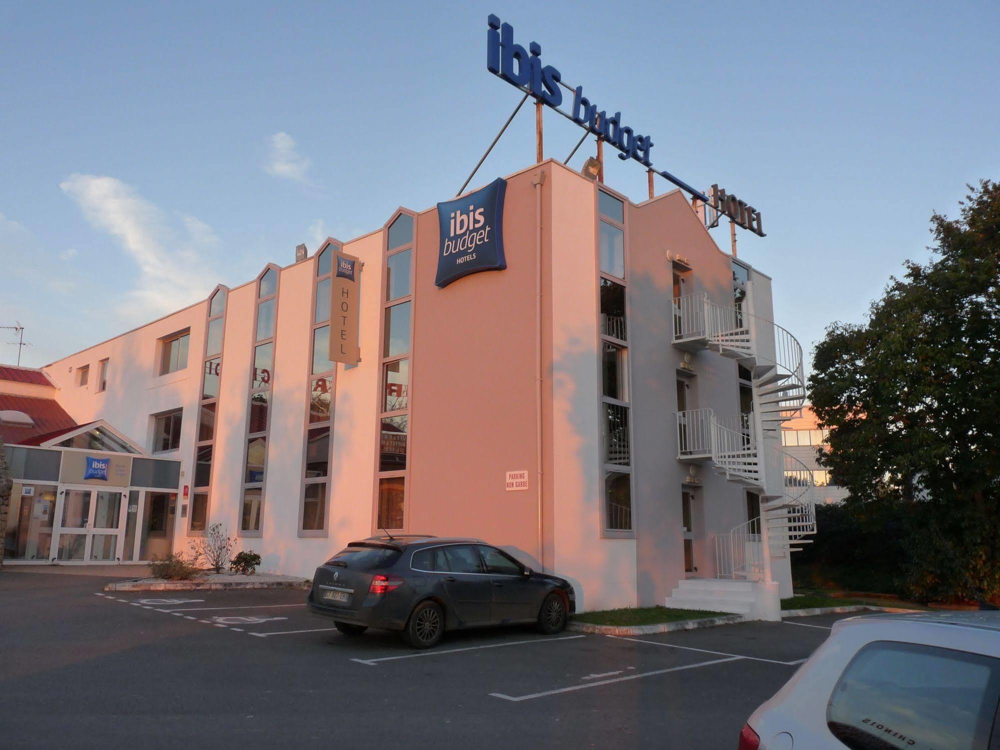 Hotel Ibis Budget Rennes Cesson Exterior foto