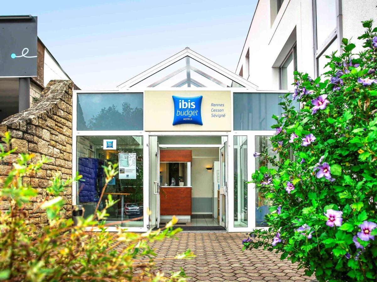 Hotel Ibis Budget Rennes Cesson Exterior foto